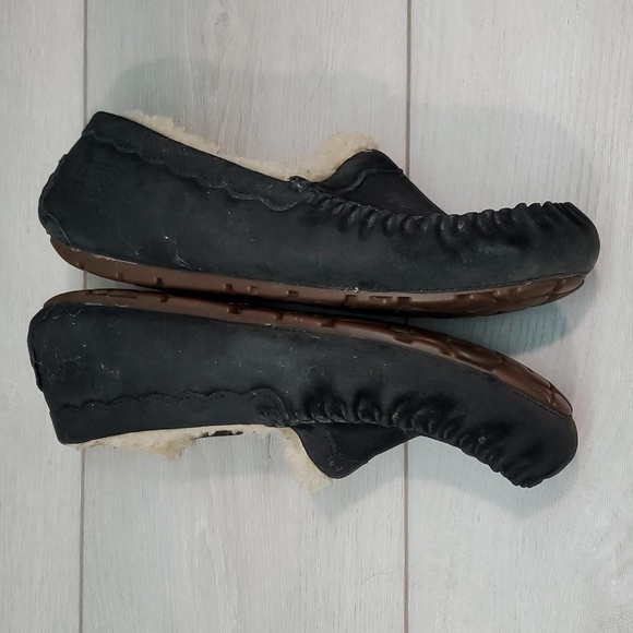 Ugg Australia Women 5732  Leather Insulated lined Loafer Slip on shoes sz 8 - Picture 11 of 13